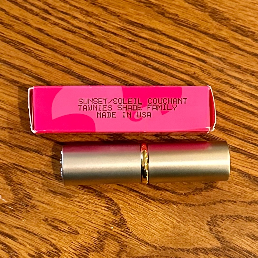 MK Sunset Signature Creme Lipstick - Picture 3 of 4
